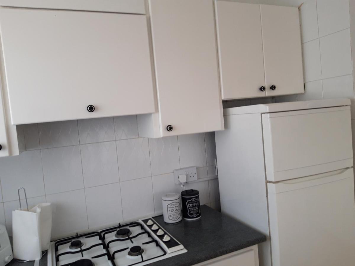 La Veranda Sea View Apartments Larnaca Bagian luar foto